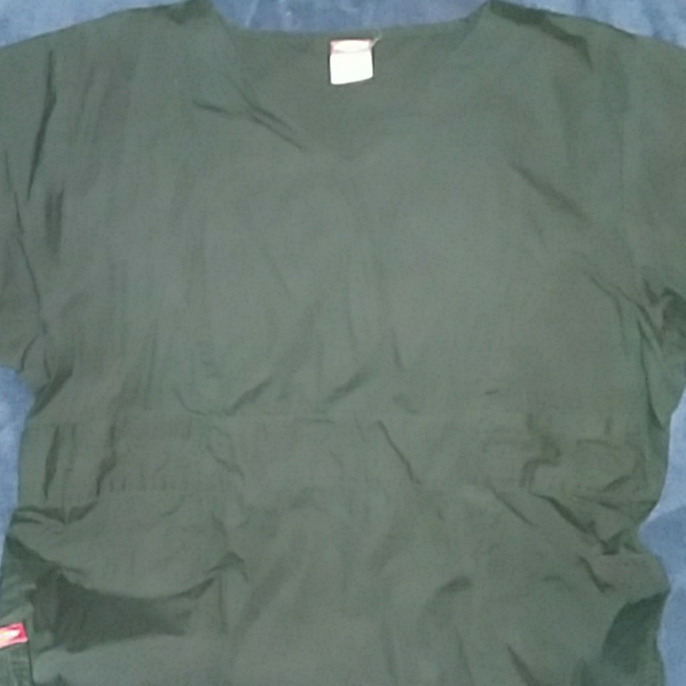 Scrub top